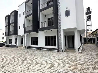 Luxurious 4 Bedroom Spacious Terrace Duplex, BQ, Tarred Road — Serene Neighborhood, Jahi, Abuja