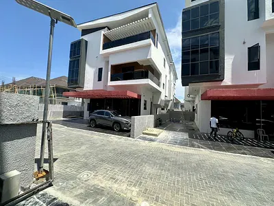 1. Luxury 5-Bedroom Fully Detached Duplex with BQ & Swimming Pool — Lekki, Lagos