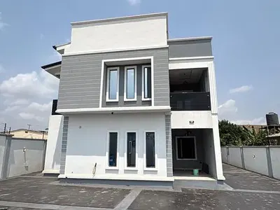 5 Bedroom Detached Duplex with Penthouse — Ibadan, Oyo