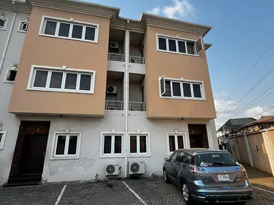 Very Solid 4 Bedroom Terrace Duplex in a Central Location in Surulere — Surulere, Lagos