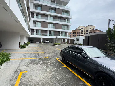 3 Bedroom Maisonette with Swimming Pool, Gym — Lekki, Lagos