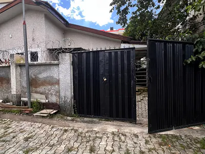 Decent 3 Bedroom Semi Detached Bungalow for Residential/Commercial Use — Wuse 2, Abuja