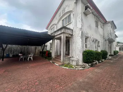 4 Bedroom Detached Duplex with 2 Bedroom BQ — Lekki, Lagos