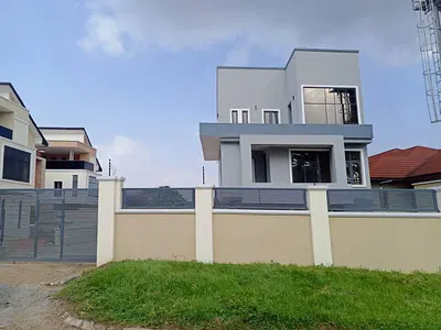 4 Bedroom Duplex with BQ — Ibadan, Oyo