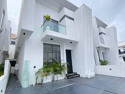 Luxury 4-Bedroom Fully Detached Duplex with BQ & Pool — Chevron, Lekki Expressway, Lekki, Lagos