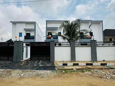 Finely Built 4 Bedroom Fully Detached Duplex — Agege, Lagos