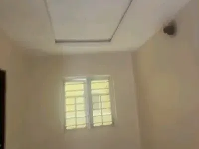 3 Bedroom Upstairs Flat — Akoka, Yaba, Lagos
