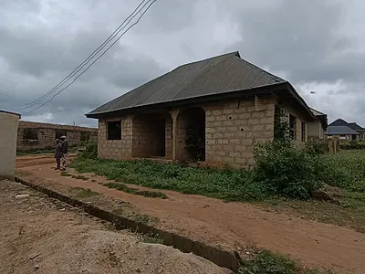 Uncompleted 2 Bedroom Semi-Detached Bungalow with Room Self Contain — Elewedu Area, Olorisa-Oko, Moniya, Ibadan, Oyo