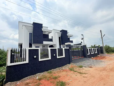 Beautifully Built 4 Bedroom Fully Detached Duplex with BQ & C of O — Mowe Town, Ogun