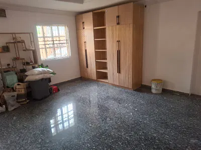Mini Flat Self Contain — Off Admiraty Way, Lekki Phase 1, Lekki, Lagos