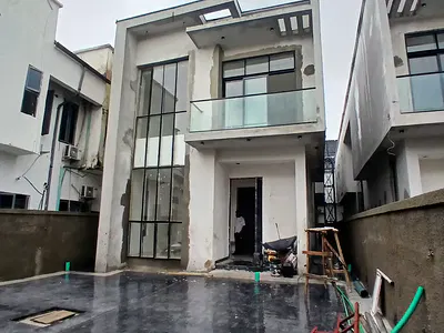 5 Bedroom Detached Duplex — Lekki, Lagos