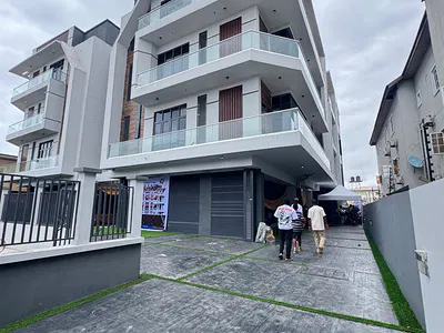Brand New 2 Bedroom Apartment with BQ, Swimming Pool and Elevator — Victoria Island (VI), Lagos