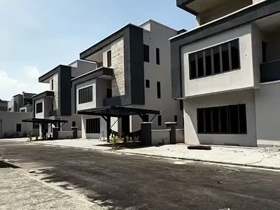 5-Bedroom Detached Duplex with Elevator — Katampe, Abuja