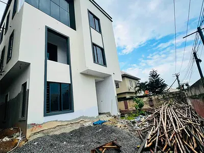 Newly Built 5 Bedroom Detached Duplex with Pool — Adeniyi Jones, Ikeja, Lagos