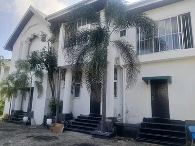 20 Room Detached House — Lekki, Lagos