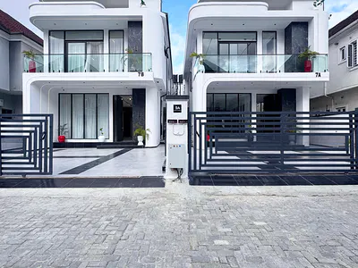 5 Bedroom Fully Detached Duplex — Lekki, Lagos