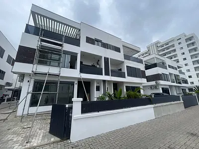 4 Bedroom Semi-Detached Smart Home with Study and BQ — Banana Island Road, Ikoyi, Lagos