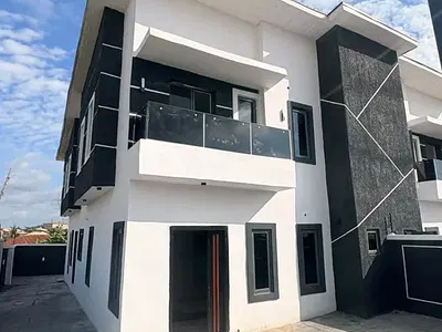 4 Bedroom Detached Duplex with BQ — Ibadan, Oyo