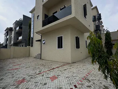 1 Bedroom Apartment with Balconies — Guzape District, Abuja