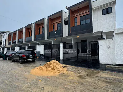 Wealthy Sophisticated 3 Bedroom Terraced Duplex with Private Compound — Well Secured and Planned Neighborhood, Ajah, Lagos
