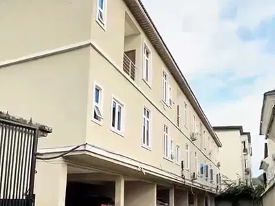 4 Bedroom Terrace — Lekki, Lagos