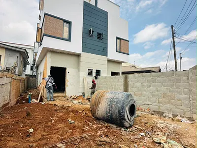 Exquisitely Built 4 Bedroom Duplex with a BQ in a Secure Location — Magodo, Lagos