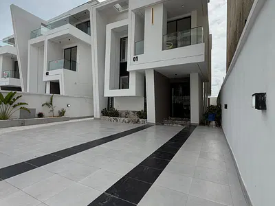 A Well Built 5bedroom Fully Detached Duplex with Swimming — Lekki, Lagos