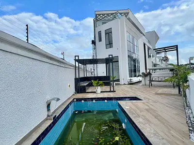 5 Bedroom Detached Smart Home with Elevator — Chevron, Lekki, Lagos