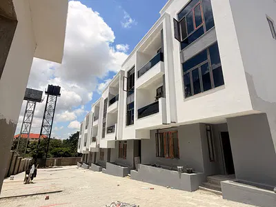 Luxury & Spacious 4 Bedrooms Terraces Duplex, BQ, Tarred Road — Serene and Well Secured Neighborhood, Wuye, Abuja