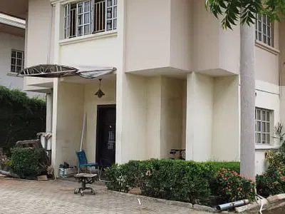 5 Bedroom En-Suite Detached House with Penthouse — Parkview Estate, Ikoyi, Lagos