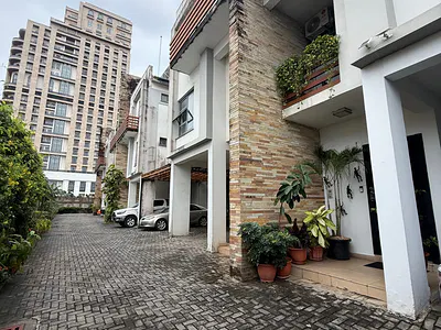 4 Bedroom Terraced Duplex!!! — Ikoyi, Lagos