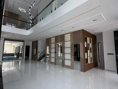 Exquisite 5 Bed Duplex Within an Estate with Swimming Pool & BQ — Lekki, Lagos