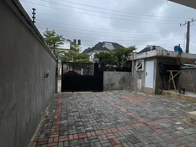 4 Bedroom Detached House with BQ — Lekki, Lagos
