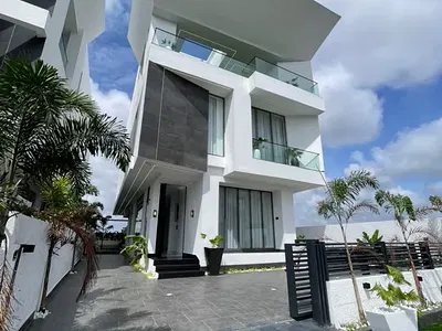 Brand New Specious Well Built Luxury 5 Bedroom Detached Duplex — Lekki, Lagos