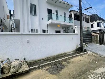 5 Bedroom Fully Detached Duplex — Ikota, Lekki, Lagos