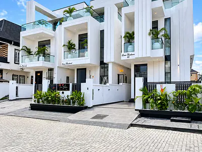 5 Bedroom Fully Detached Duplex — Lekki, Lagos
