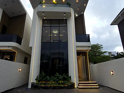 5 Bedroom House with BQ — Lekki, Lagos