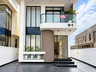 5 Bedroom Fully Detached Duplex — Lekki, Lagos