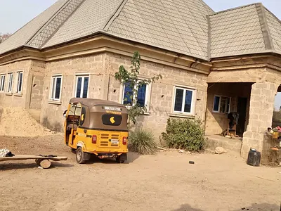 4-Bedroom Detached Bungalow, Uncompleted - 650 SQM — Before Ugwuogo Nike Roundabout, Enugu, Enugu