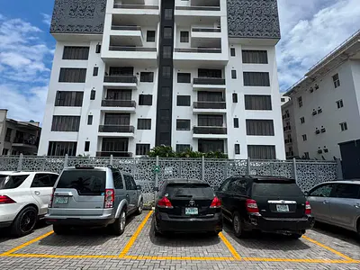 Exquisitely Serviced 4 Bedroom Apartment with BQ6 — Ikoyi, Lagos