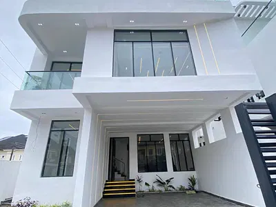 Luxury 5-Bedroom Fully Detached Duplex with BQ & Pool — Chevron, Lekki Expressway, Lekki, Lagos
