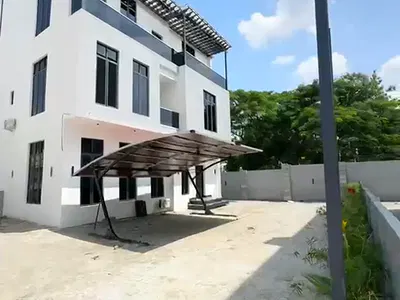 Newly Built 6 Bedroom Detached Duplex with BQ — Asokoro District, Abuja