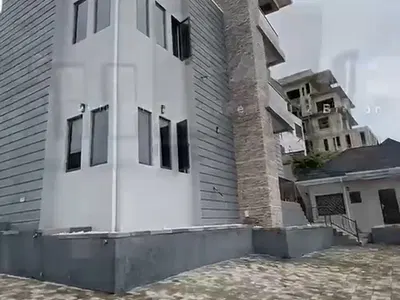 Newly Built 5 Bedroom Detached Duplex with BQ — Guzape District, Abuja