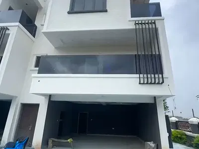 Newly Built 4 Bedroom Terraced Duplex with BQ — Guzape District, Abuja