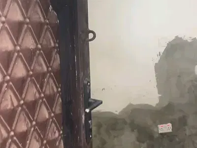 Room Self Contain for Rent — Alagomeji, Yaba, Lagos