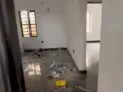 2 Bedroom Upstairs Flat — Off Ilaje Road, Bariga, Shomolu, Lagos
