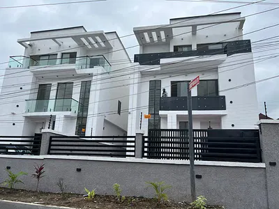 5 Bedroom Detached House with a BQ — Lekki, Lagos