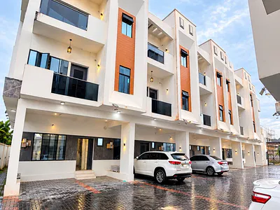 4 Bedroom Terraced Duplex with Swimming Pool — Ajah, Lagos