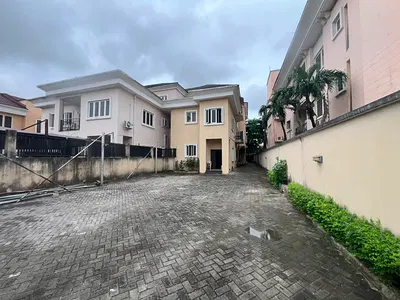 4 Bedrooms Apartment with BQ — Parkview Estate, Ikoyi, Lagos