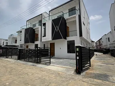 Luxury 5-Bedroom Detached Duplex with BQ — Lekki, Lagos
